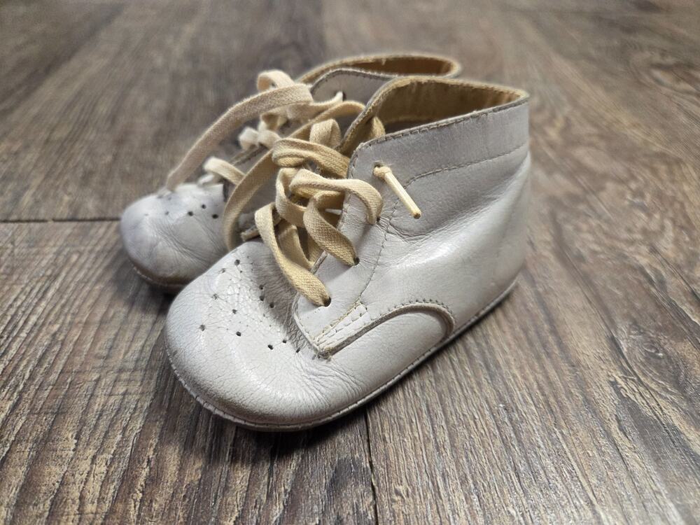 Vintage Antique Leather Vintage White Baby Soft Bottom Walkers Shoes Toddler
